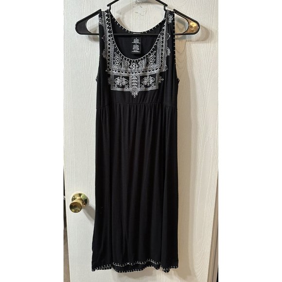 PREMISE Embroidered Sleeveless Tank Dress Knee Length Scoop Neck Black Knit M - Picture 1 of 5